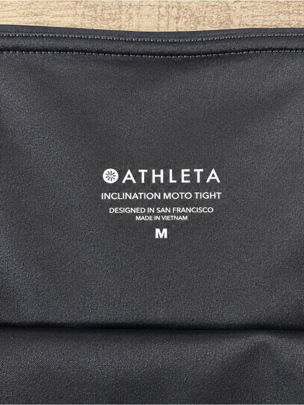 Athleta Inclination Moto Tight Leggings Black Faux Leather Shine Women’s Size M - Picture 3 of 5